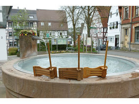 Rasseln in Naumburg - eine alte Ostertradition (© Karl-Franz Thiede)